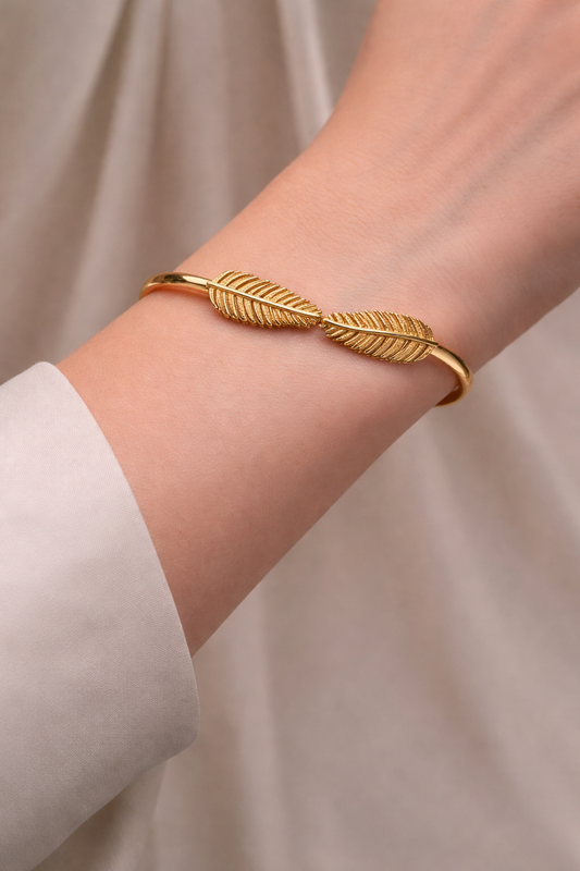 Feather Edge Gold Kada