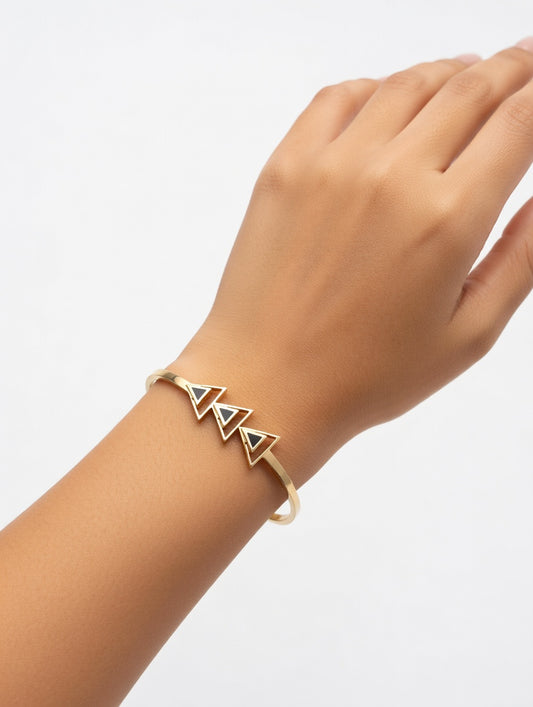 Triple Arrow Luxe Kada